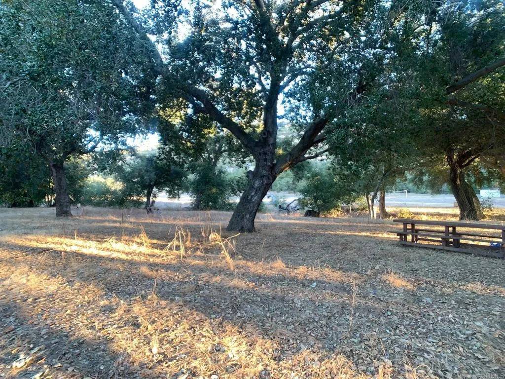 Lakeside, CA 92040,24352 Featherstone Canyon Rd