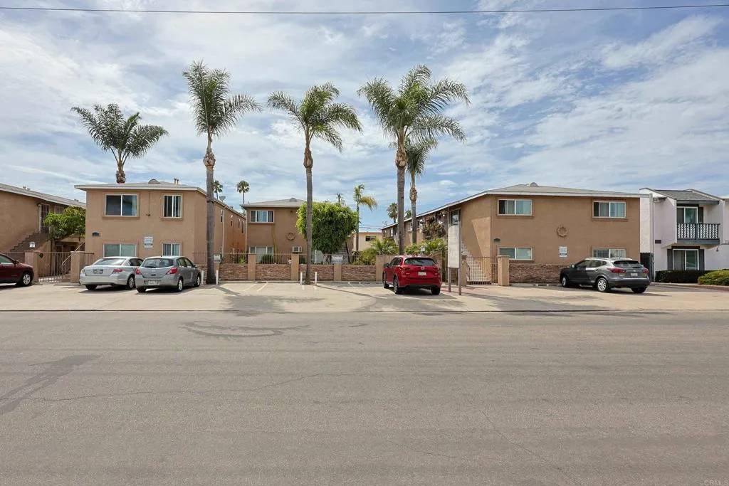 San Diego, CA 92116,4654 33rd #28