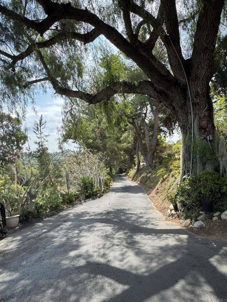 El Cajon, CA 92020,1135 OLD CHASE AVENUE