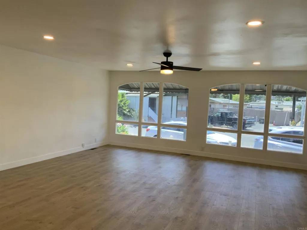 El Cajon, CA 92019,410 S First #131