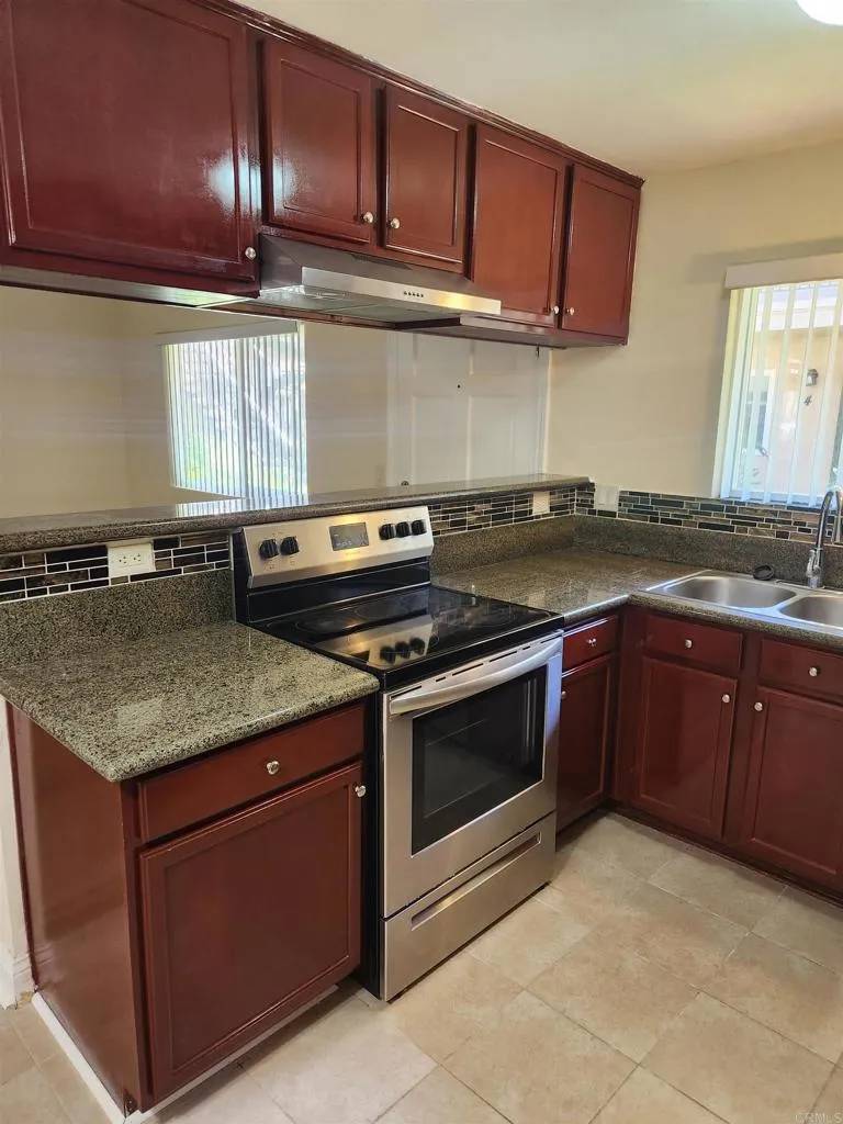 Lakeside, CA 92040,12805 Mapleview Street #14