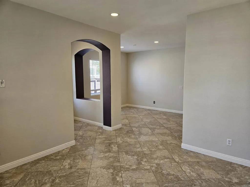 Chula Vista, CA 91911,613 Lee Circle