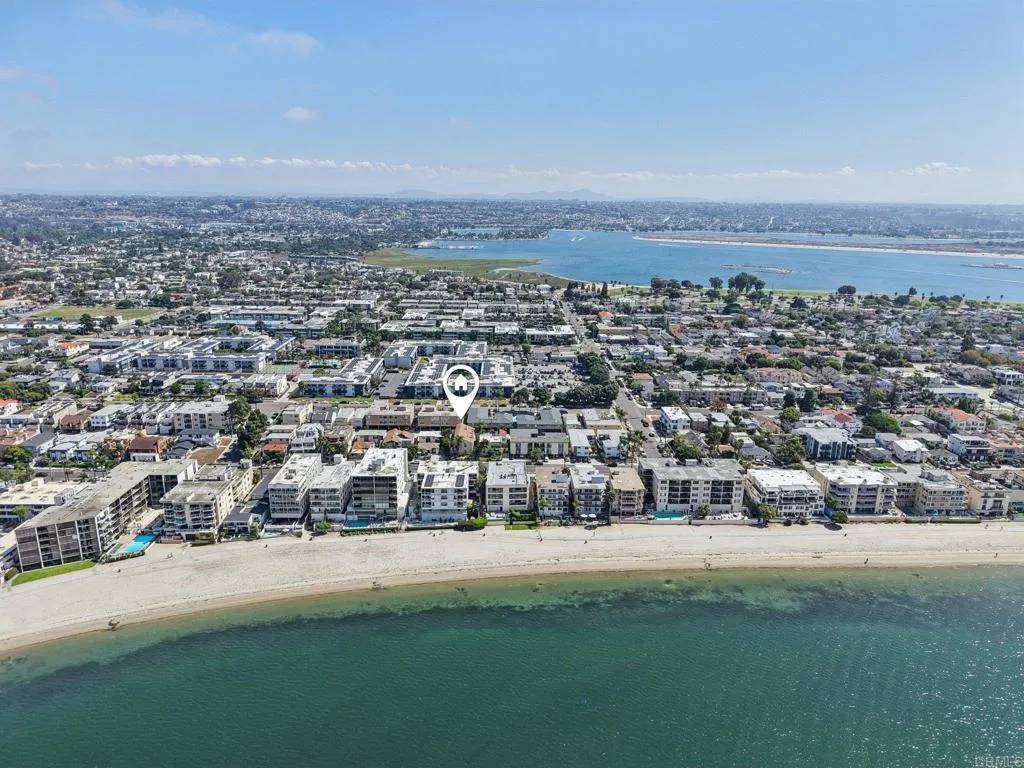 San Diego, CA 92109,3843 Riviera Drive #1