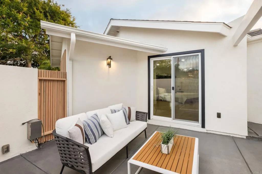 Carlsbad, CA 92008,2070 Basswood Avenue