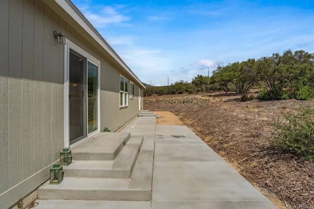 Campo, CA 91906,2203 Hyde Park Lane