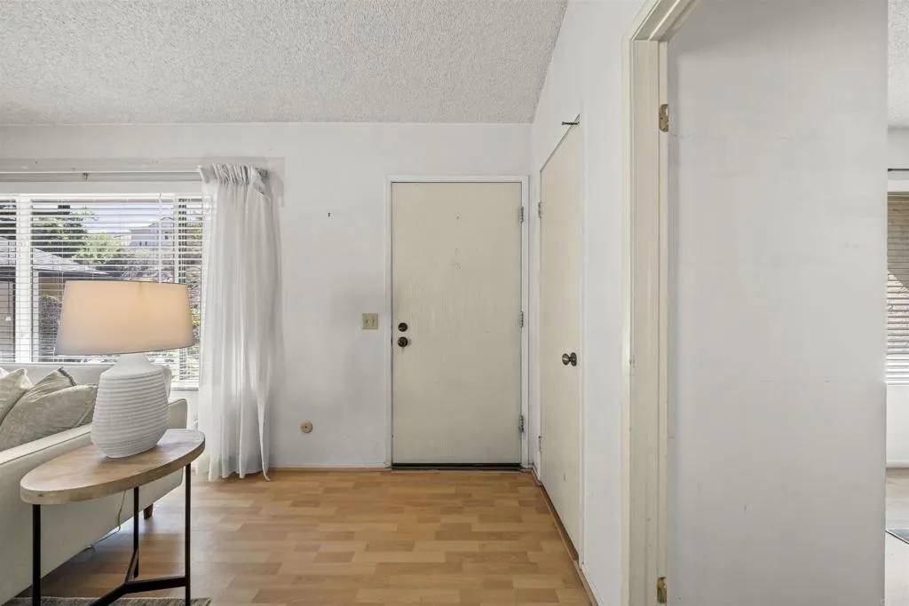 Spring Valley, CA 91977,10008 Nuerto Lane