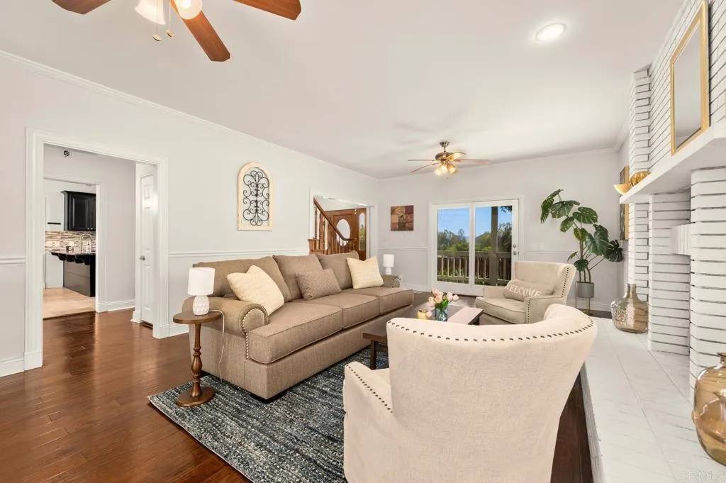 El Cajon, CA 92021,206 Lento Lane