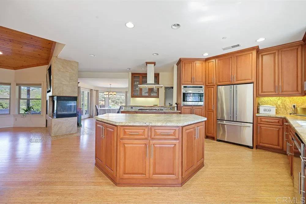 Jamul, CA 91935,18652 Quail Trail Drive