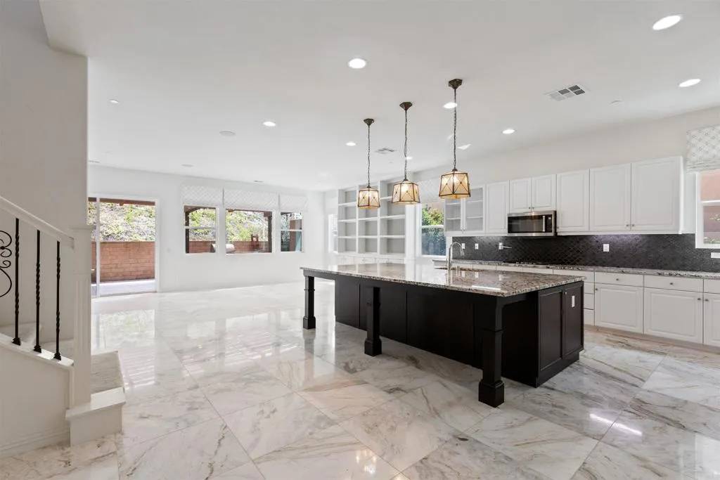 Chula Vista, CA 91913,1801 Santa Christina