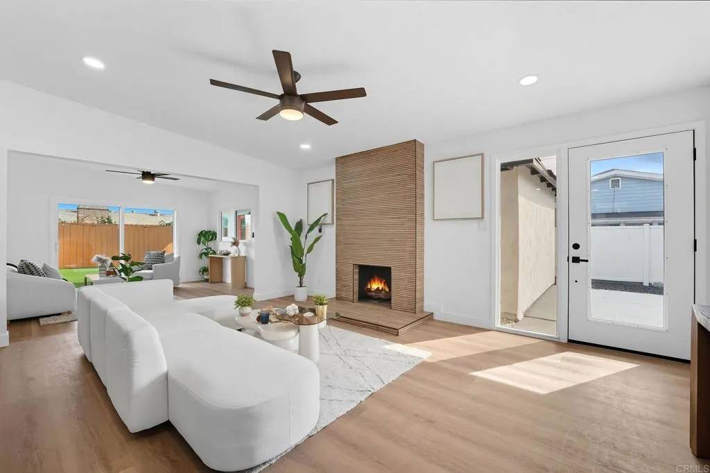 El Cajon, CA 92020,730 W Chase Avenue