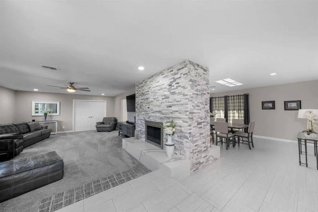 El Cajon, CA 92019,1755 E Lexington Avenue