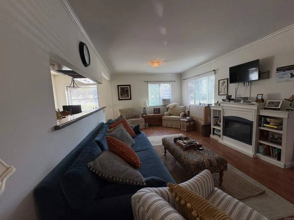 Coronado, CA 92118,840 Olive Ave