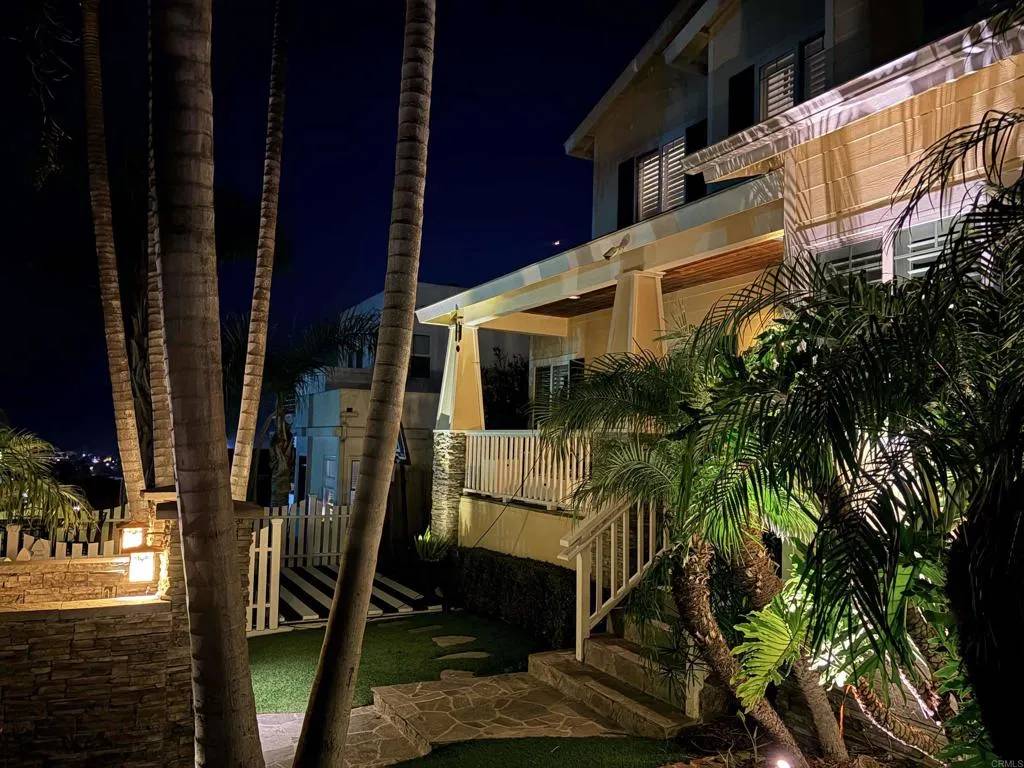 San Diego, CA 92107,4620 Narragansett Avenue