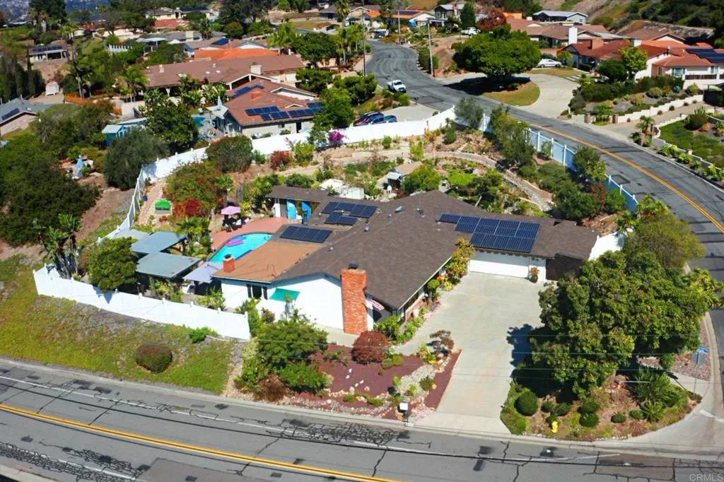 Bonita, CA 91902,295 Camino Elevado