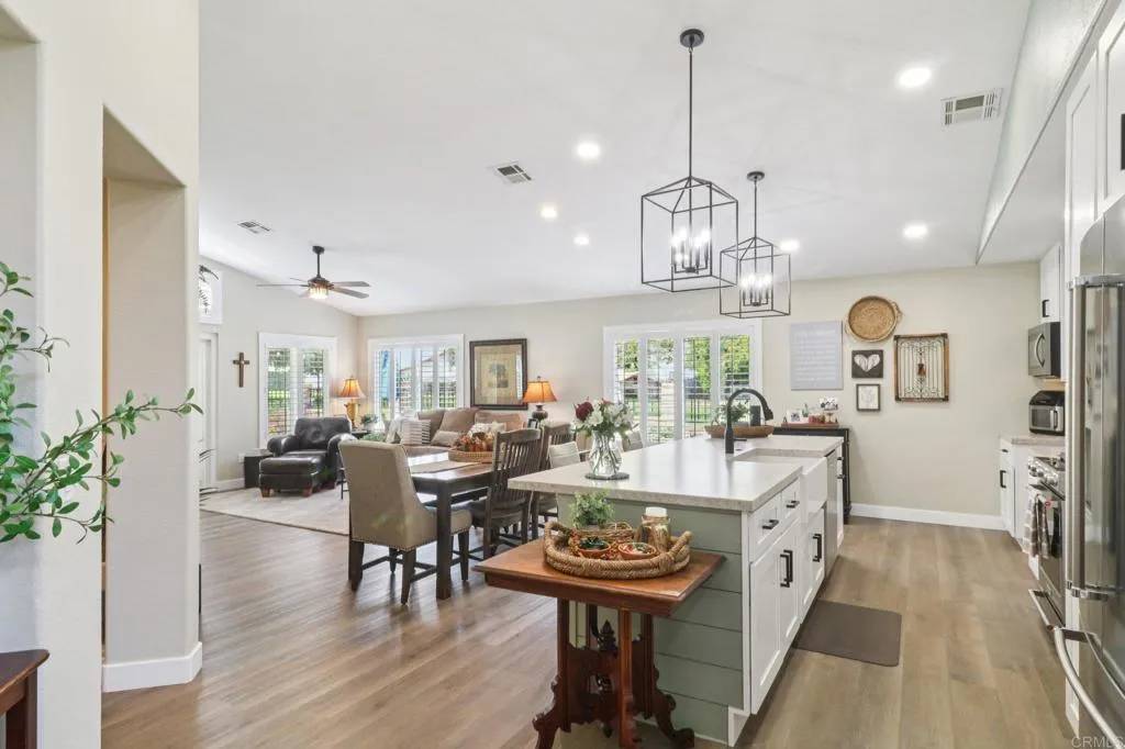 Alpine, CA 91901,2395 Larkspur Drive