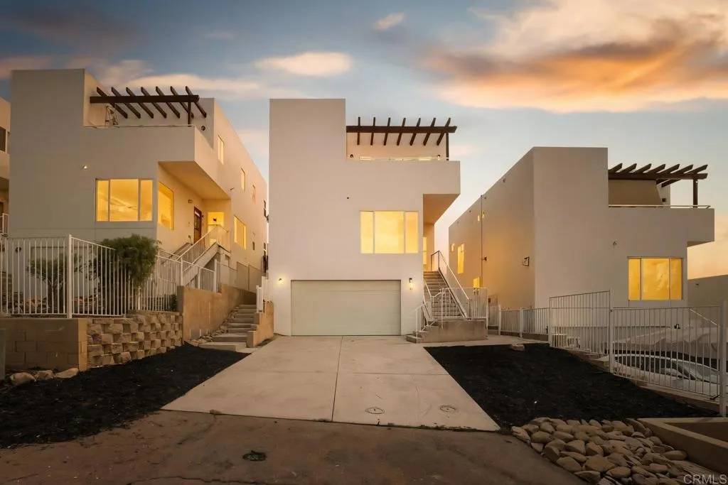 Spring Valley, CA 91977,351 Maria Ave