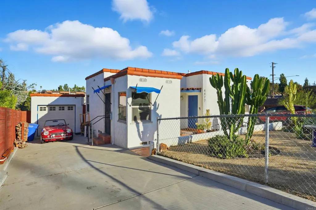 La Mesa, CA 91941,4477 Spring Street