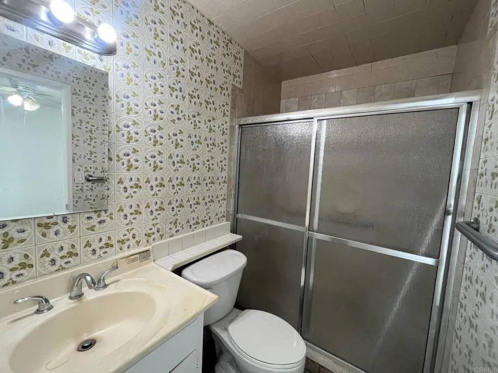 San Ysidro, CA 92173,127 ave de la madrid