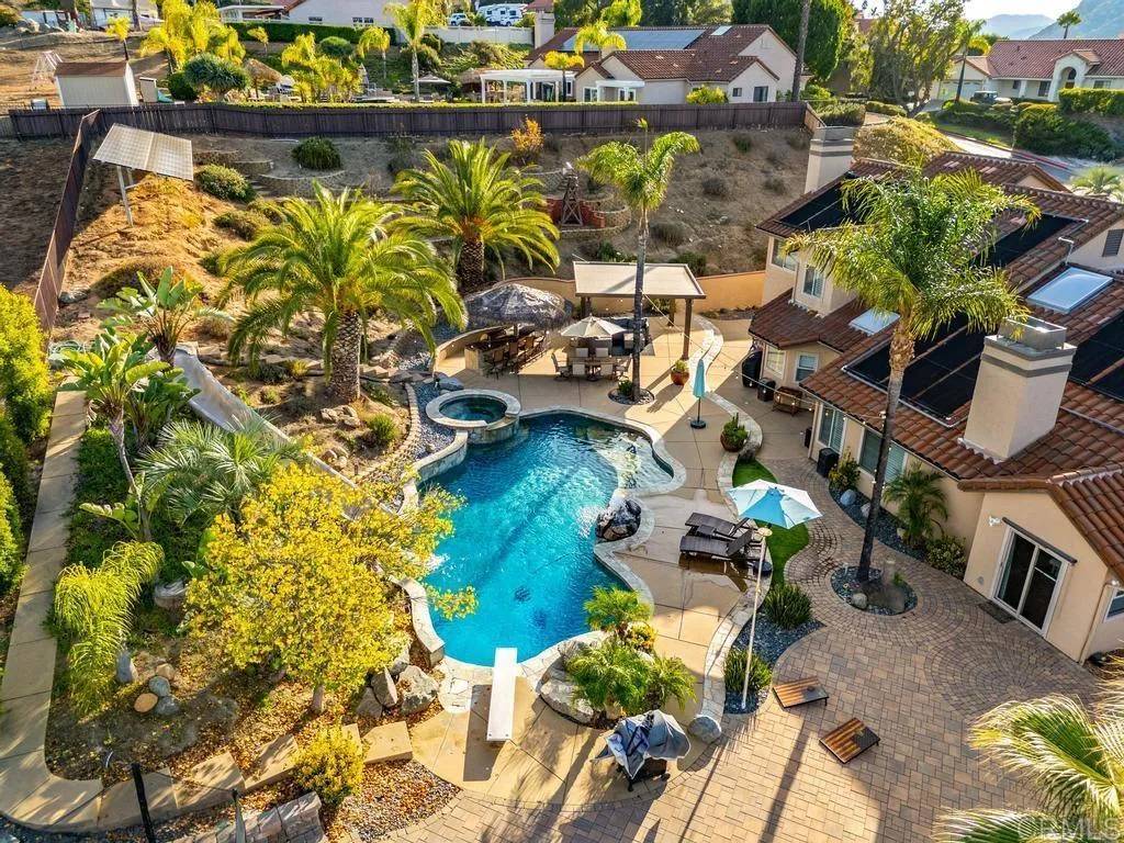 Alpine, CA 91901,416 Summerhill