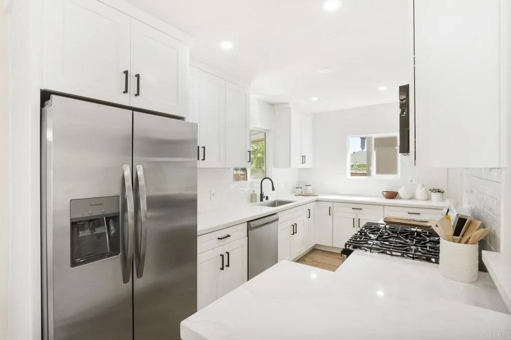 San Diego, CA 92114,5707 Elk Street