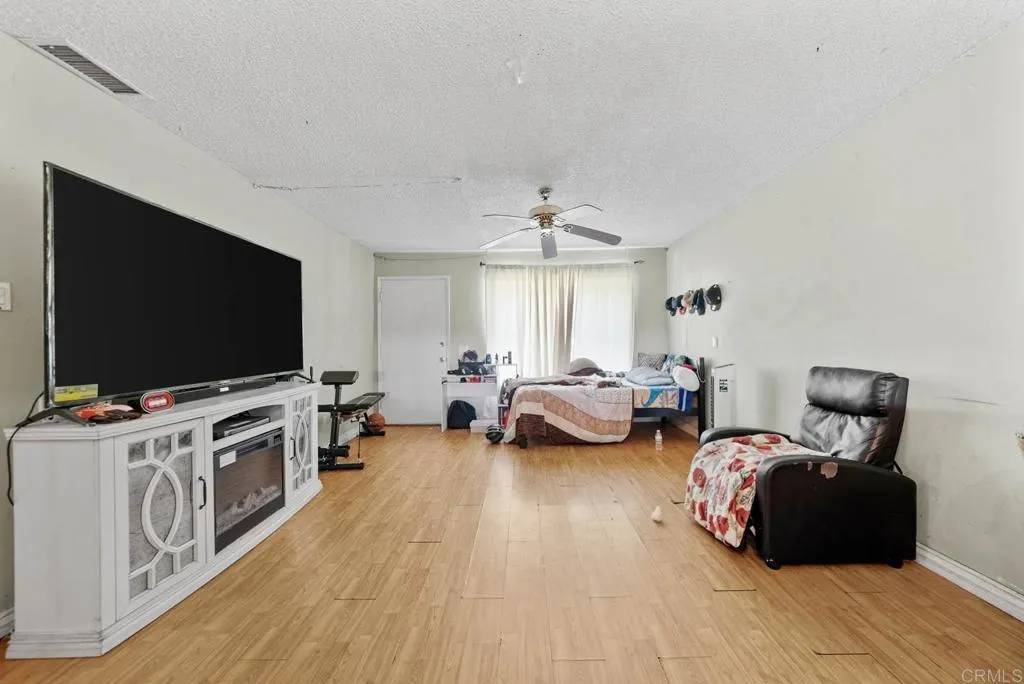 Escondido, CA 92026,915 N Fig Street #E