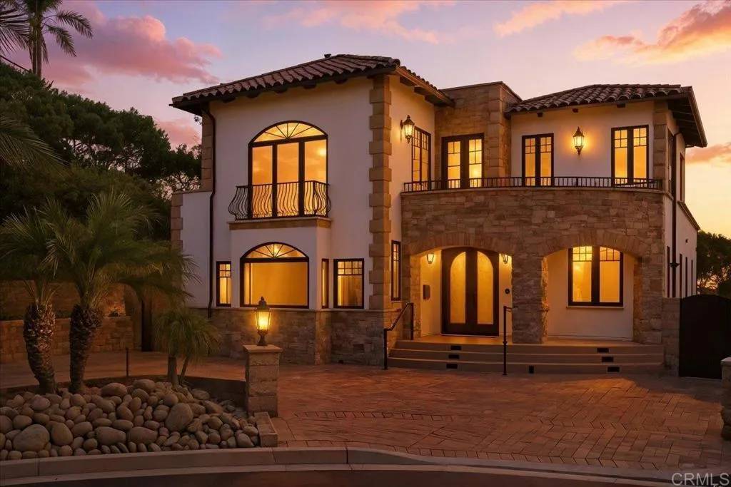 San Diego, CA 92109,1045 Van Nuys Street