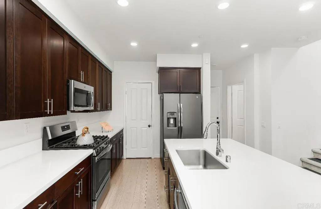 San Fernando, CA 91340,12835 W Hemingway Drive