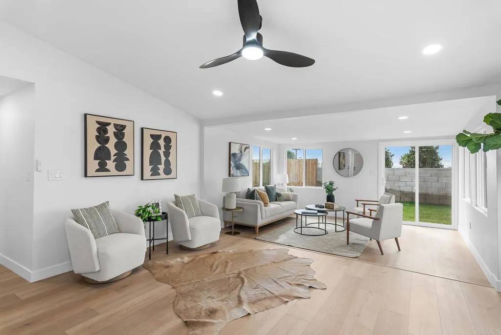 San Diego, CA 92123,2910 Amulet Street