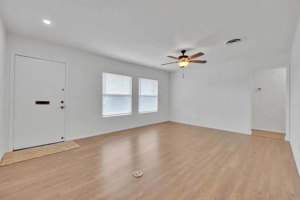 Spring Valley, CA 91977,9015 Campo Road