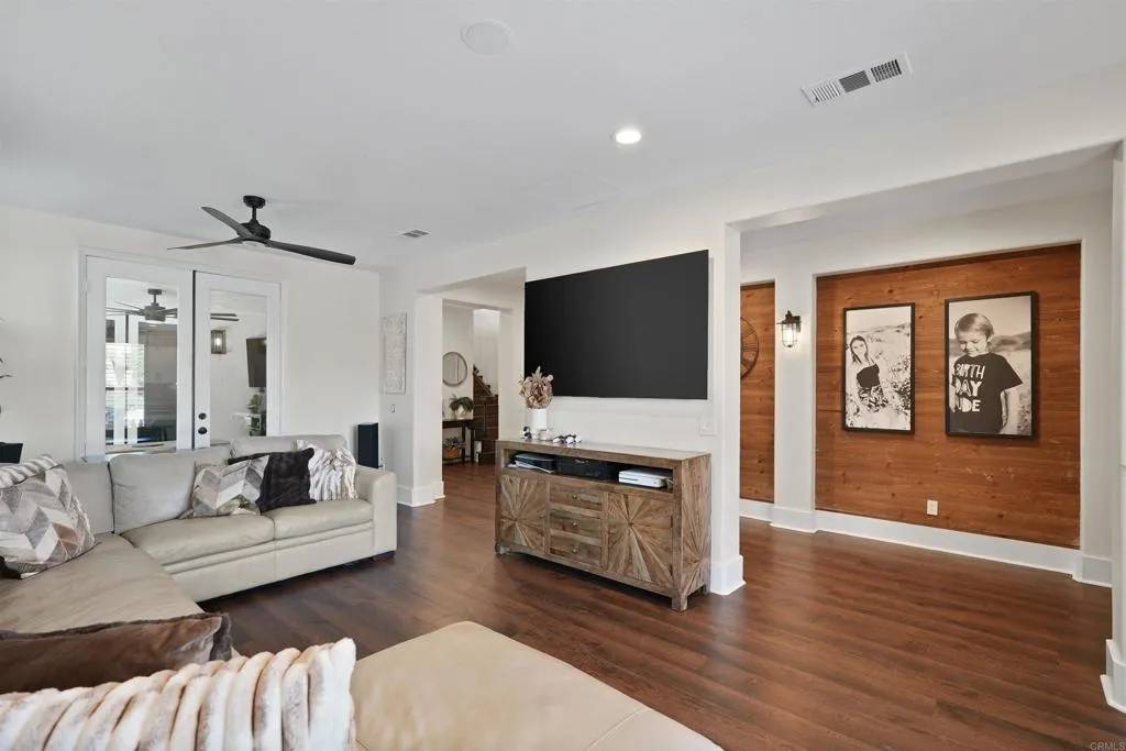 Corona, CA 92883,25351 Forest Street