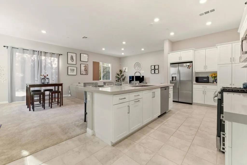 Chula Vista, CA 91913,2119 Bluestone Circle