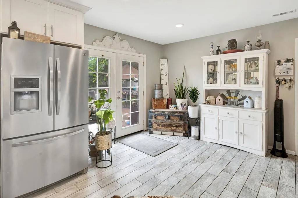 El Cajon, CA 92021,1105 Bostonia