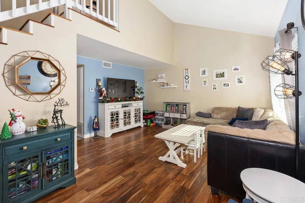 San Diego, CA 92124,10862 Caravelle Place