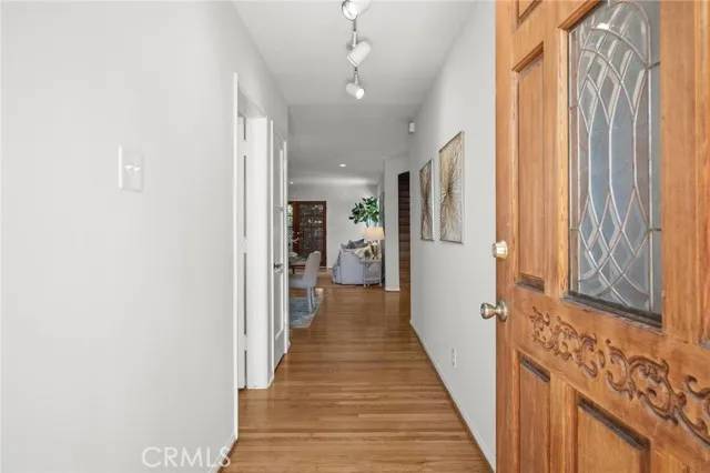 Santa Monica, CA 90404,3329 Virginia Avenue