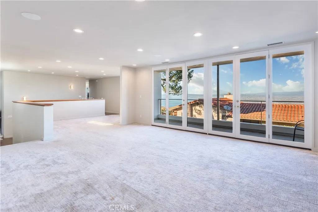 Rancho Palos Verdes, CA 90275,6085 Woodfern Drive