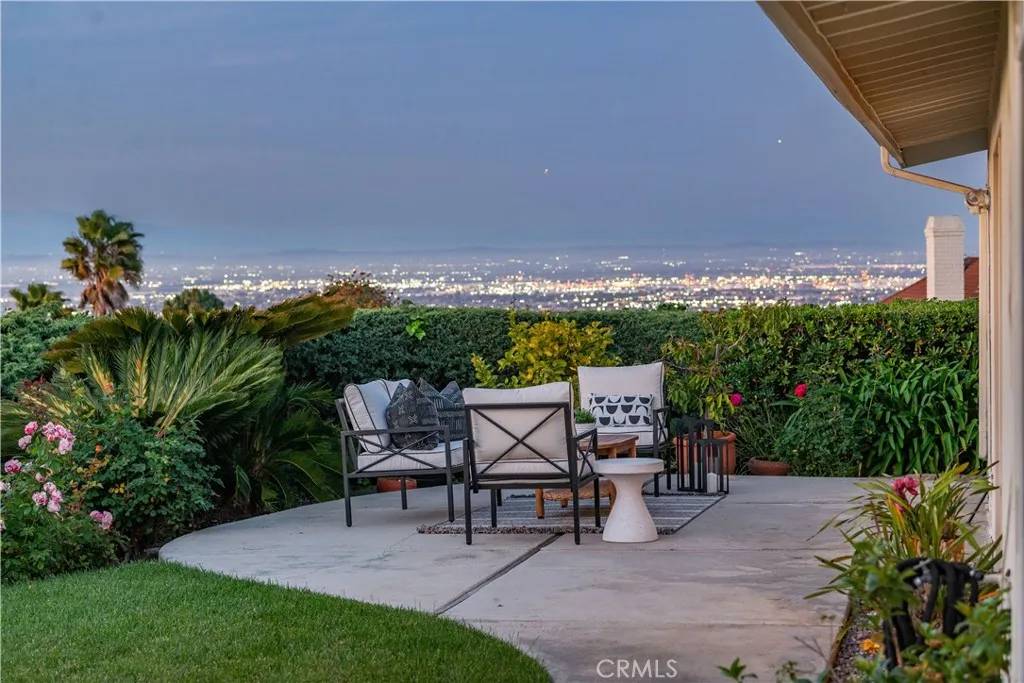 Rancho Palos Verdes, CA 90275,27005 Diamondhead Lane