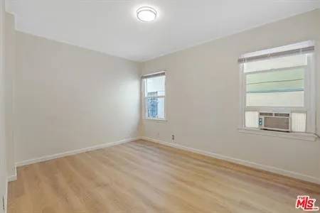 Beverly Hills, CA 90212,212 S Reeves Drive #8