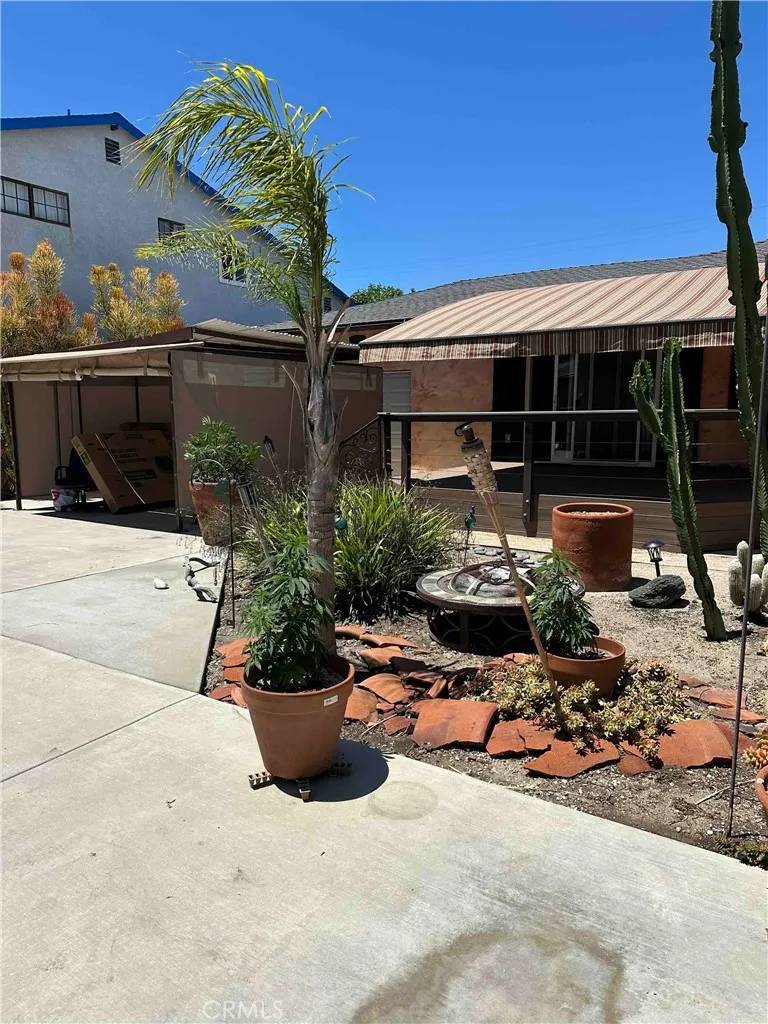 Lomita, CA 90717,2322 249th Street