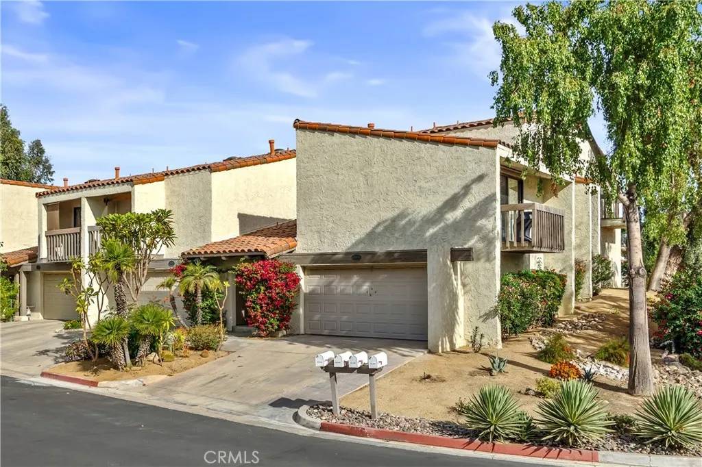 Palm Desert, CA 92260,45436 Driftwood Drive