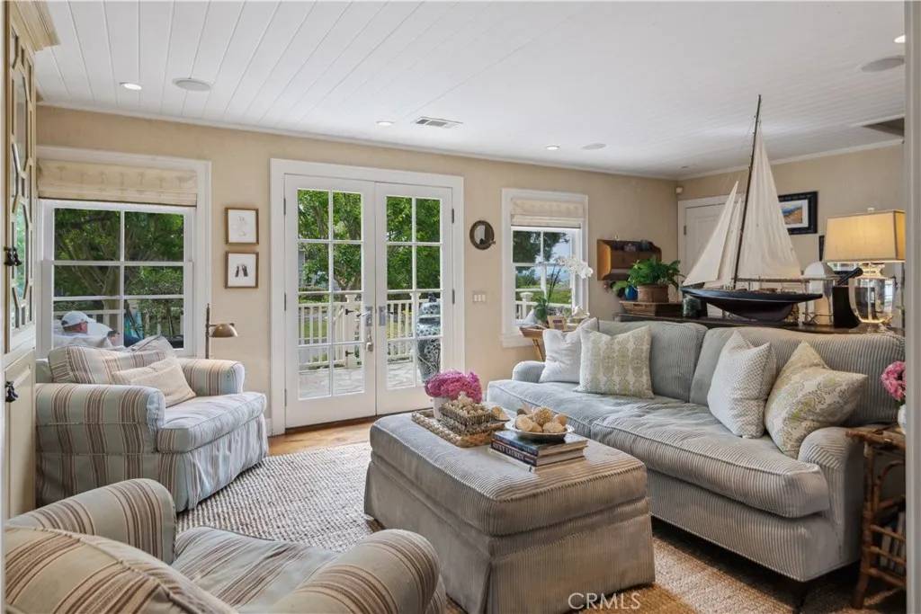 Palos Verdes Estates, CA 90274,4145 Via Solano