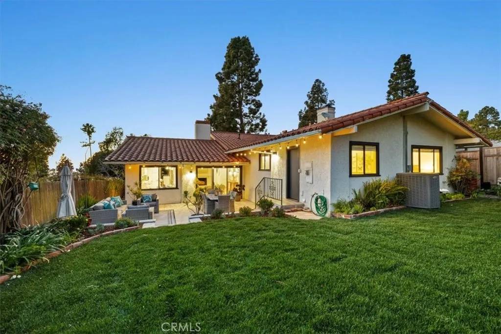 Palos Verdes Estates, CA 90274,1716 Via Zurita