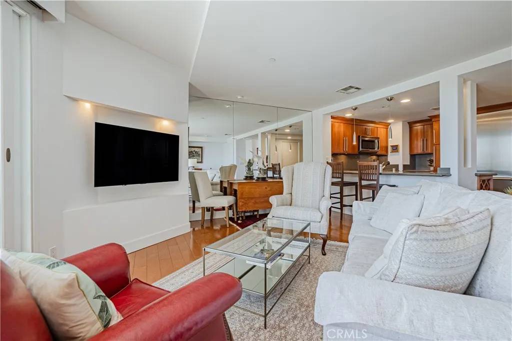 Long Beach, CA 90802,850 E Ocean Boulevard #210