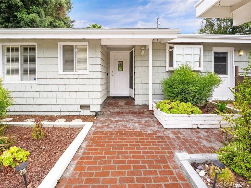 Rancho Palos Verdes, CA 90275,27045 Shorewood Road