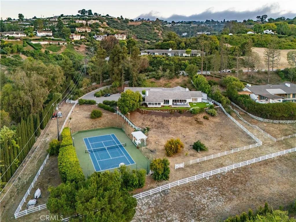 Rolling Hills, CA 90274,16 Roadrunner Road
