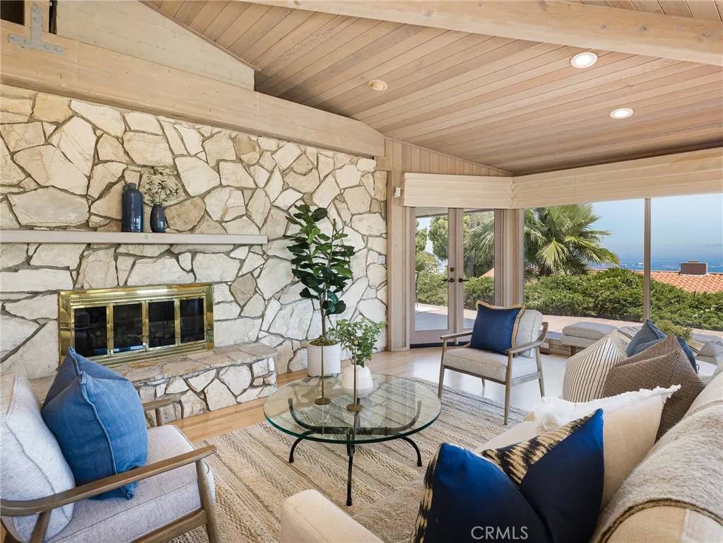 Rancho Palos Verdes, CA 90275,3423 Newridge Drive
