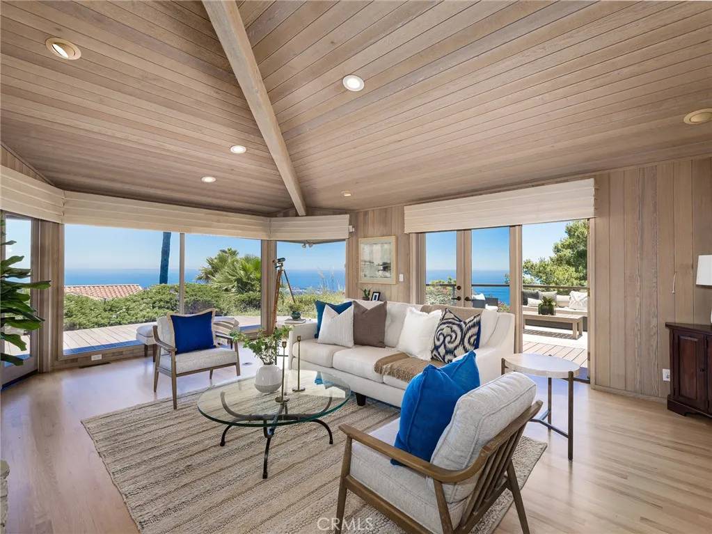 Rancho Palos Verdes, CA 90275,3423 Newridge Drive