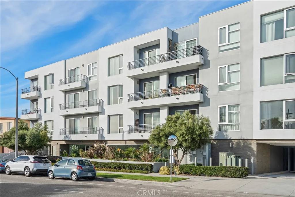 Playa Del Rey, CA 90293,7857 W Manchester Avenue #108