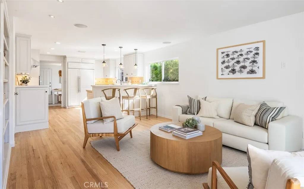 Manhattan Beach, CA 90266,3601 Elm Ave.