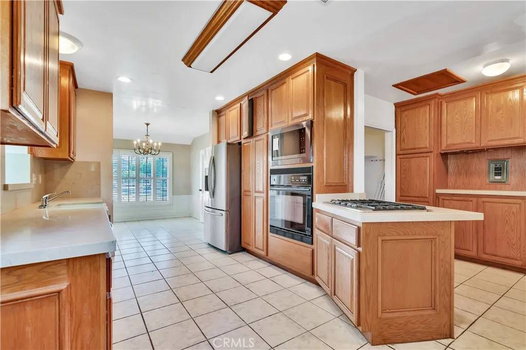 Alhambra, CA 91803,2013 S Palm Ave