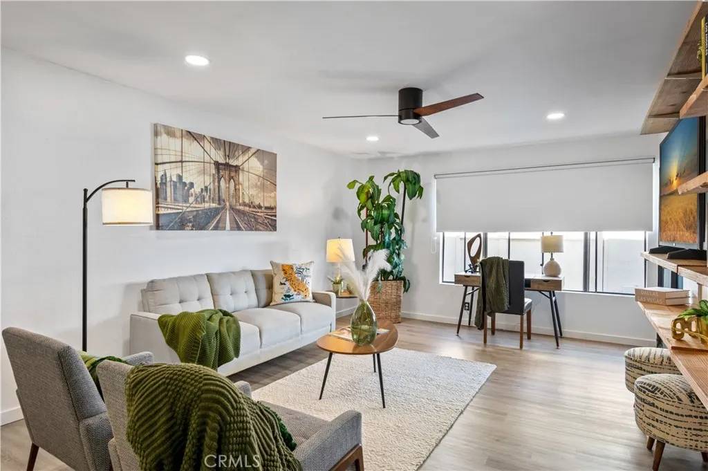 Long Beach, CA 90807,4110 Elm Avenue #205